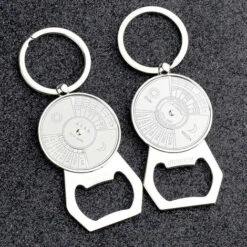 Porte-clés Anglais Calendrier Perpétuel Porte-clés Décapsuleur Métal Voiture Pendentif -Krups || DeLonghi Soldes 70950484 5